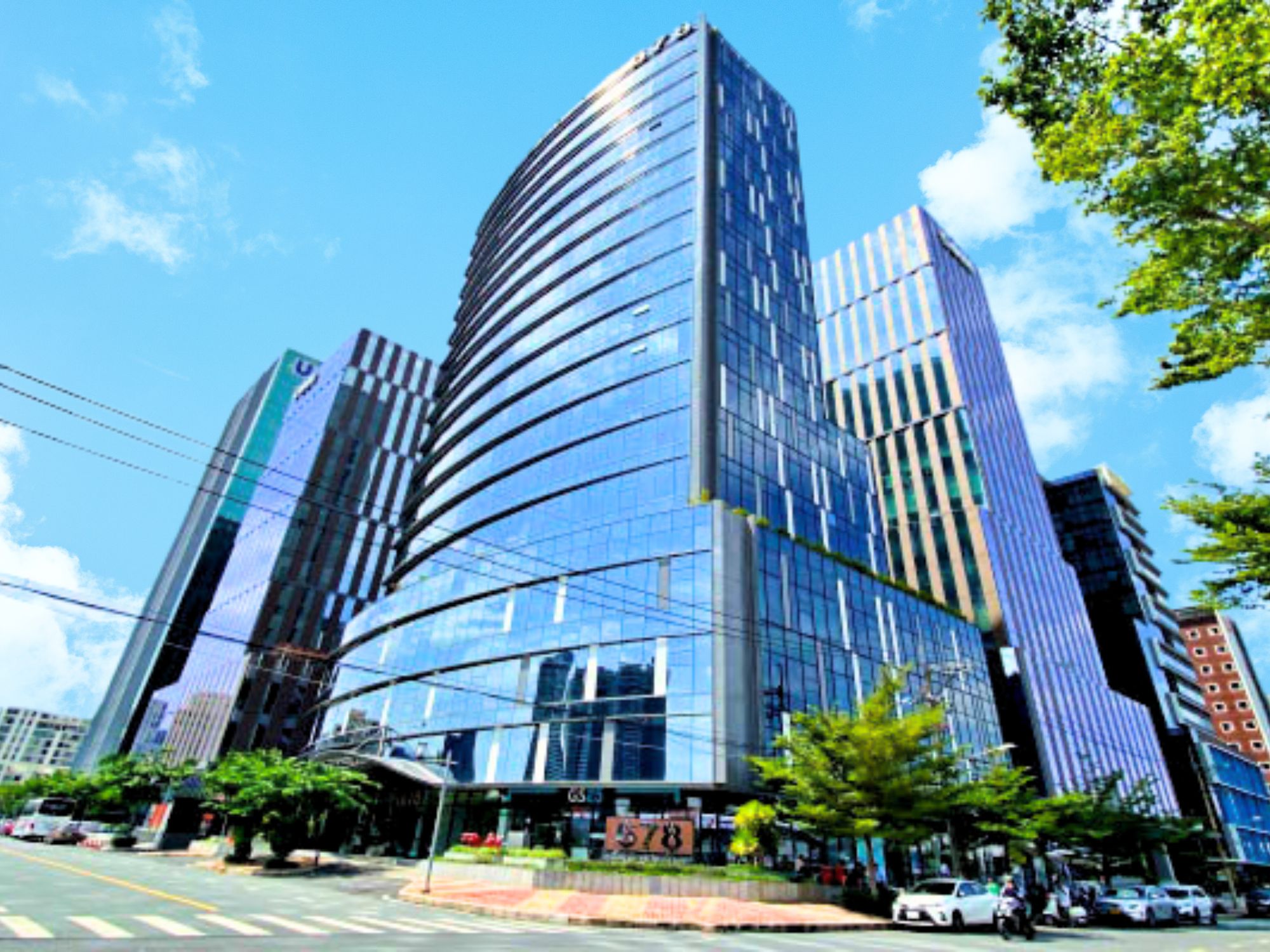 Office for lease in District 7 Ho Chi Minh City (1)