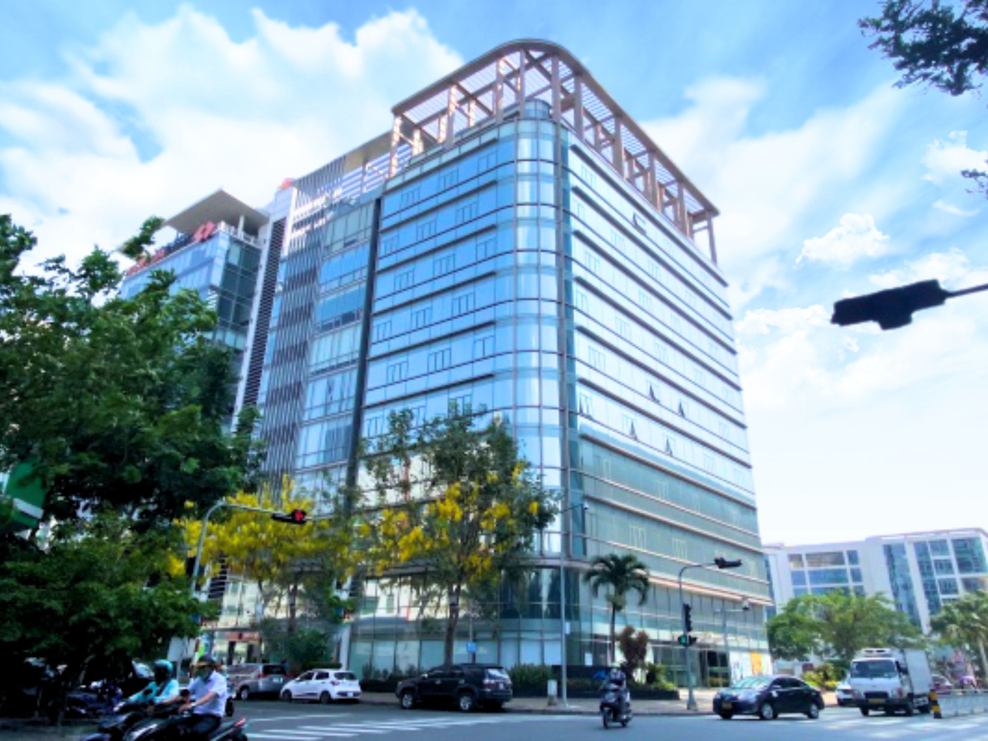 Office for lease in District 7 Ho Chi Minh City (6)