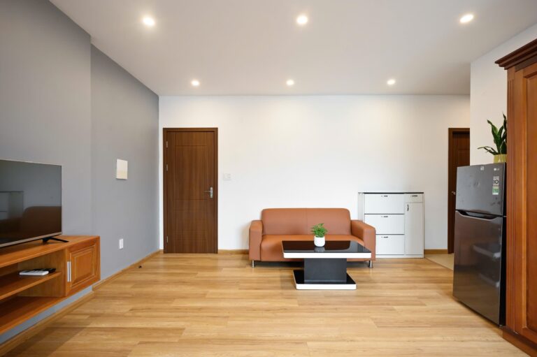 1-Bedroom Apartment with Private Balcony, 50m² in Phu Nhuan, HCMC – Photo 10