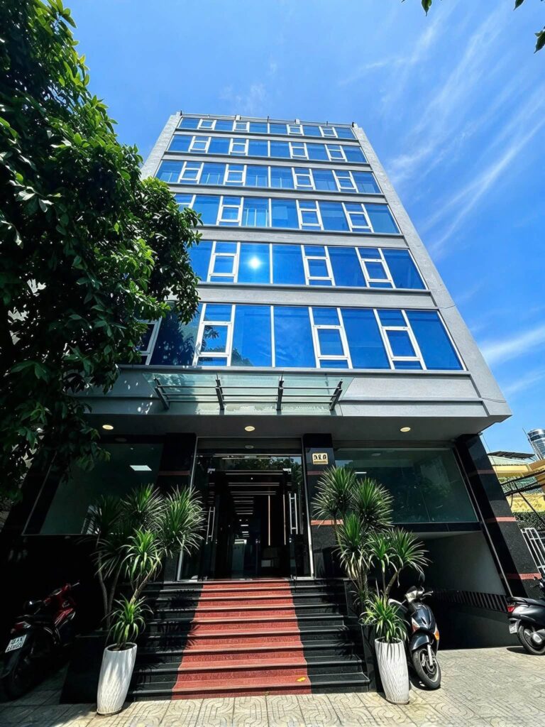 Office space on Nguyễn Đình Chính, Phú Nhuận, HCMC – Photo 1