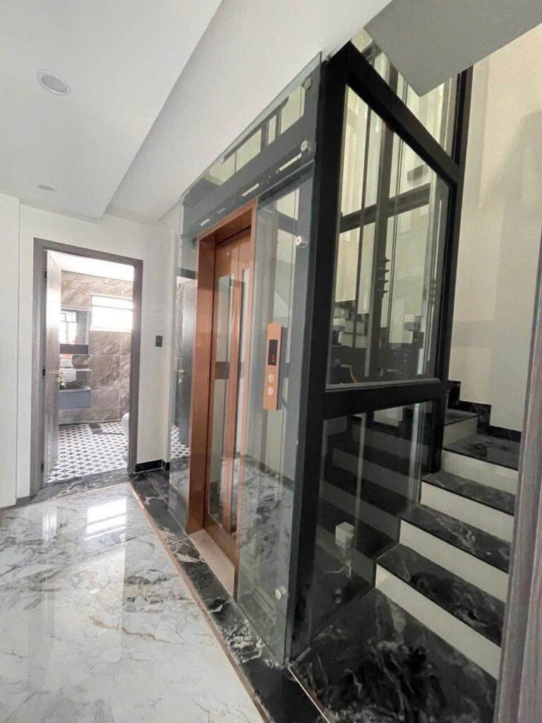 Whole Building for Rent on Dinh Tien Hoang, District 1, HCMC – Photo 6
