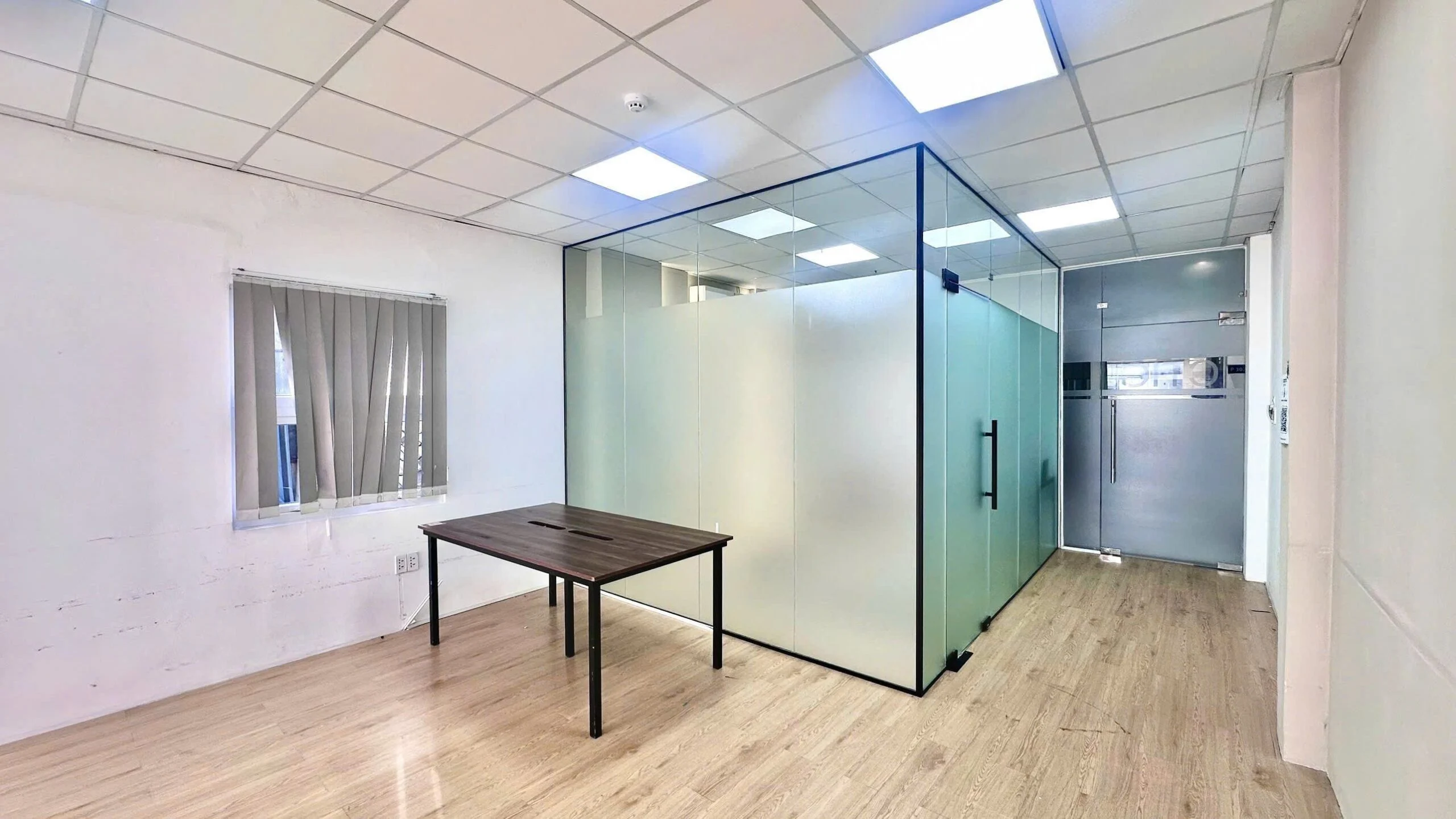 Office space on Võ Văn Tần frontage, District 3, HCMC – Photo 9