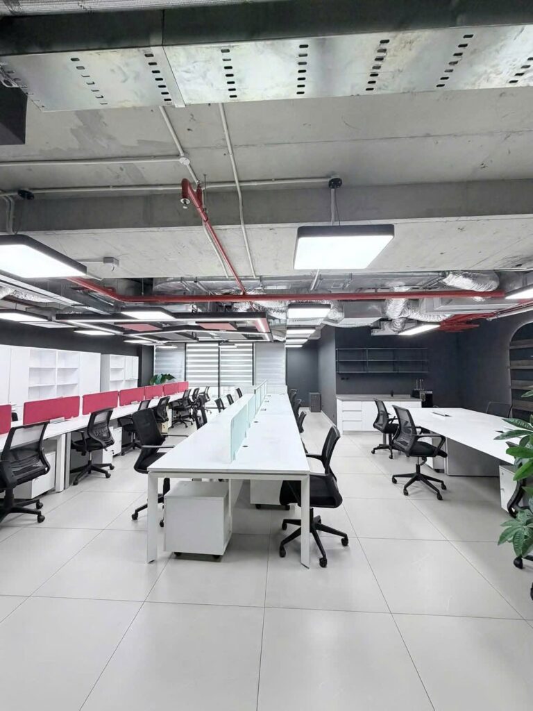 Nguyễn Hữu Cảnh办公室出租，胡志明市，享Landmark 81景观 – 照片 4