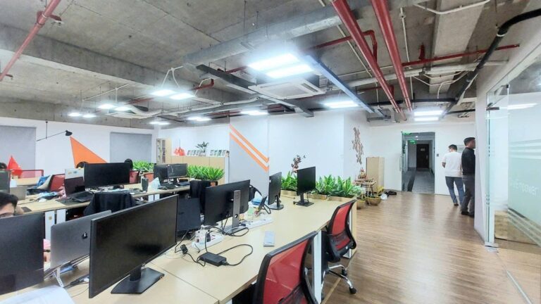 ロングタワー12A階のオフィス、151 m2、ホーチミン市 – 写真 1