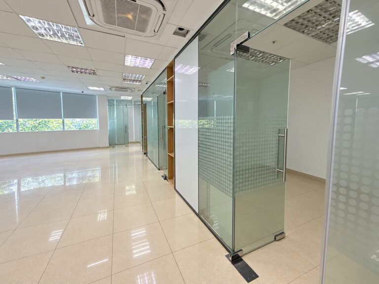ホーチミン市1区ホアンサ通りの158 m²オフィスフロア – 写真 2