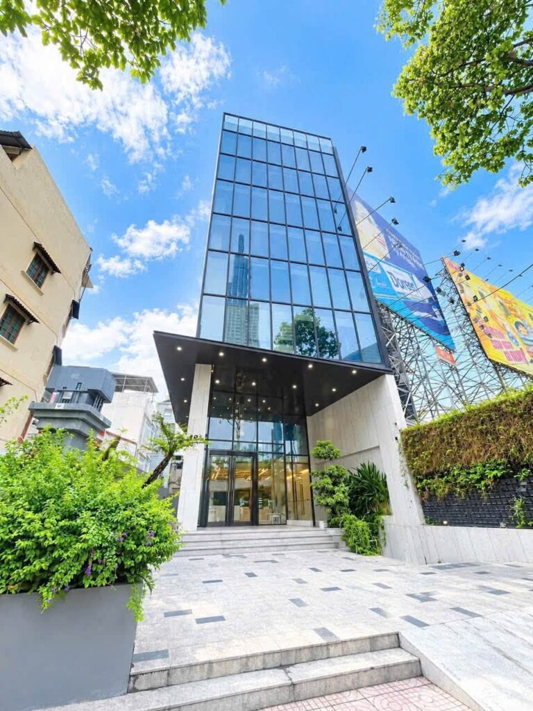 Office with Landmark 81 View on Nguyễn Hữu Cảnh, HCMC – 사진 1