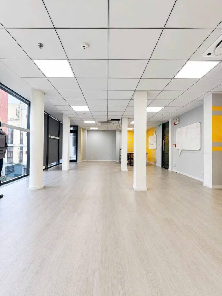Cho thuê tầng văn phòng 93 m² trên đường Đào Duy Anh, Phú Nhuận, TP.HCM – Ảnh 2