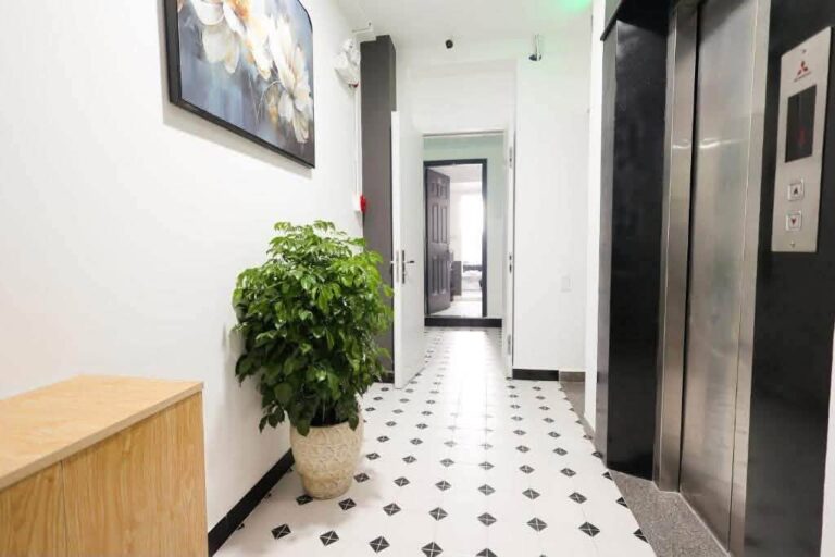37-Room Hotel for Rent in District 1, HCMC – Photo 3