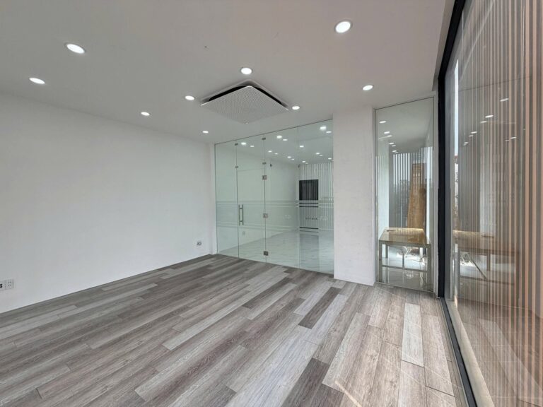ホーチミン市タンビン区Cộng Hòa通り90m2オフィスフロア賃貸 – 写真 3
