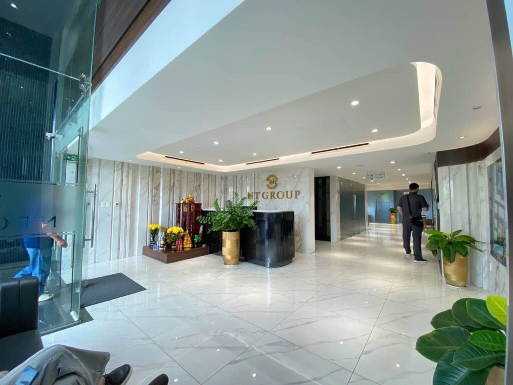 Office Floors for Rent on Bạch Đằng, Tân Bình, HCMC – Photo 1