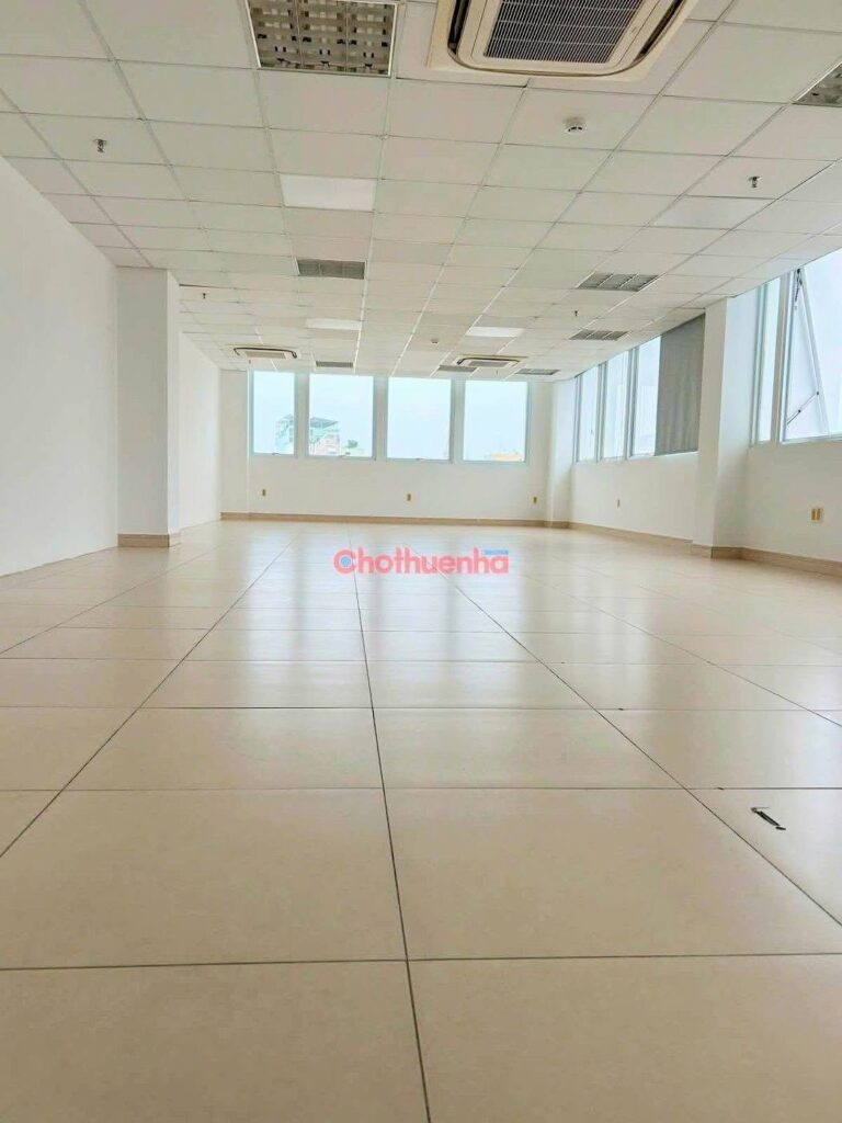 ホーチミン市タンビン区の賃貸オフィスビル - 1,200 m2 – 写真 3