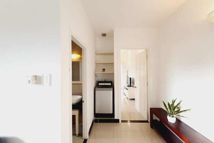 1 Bedroom apartment 45 m2 Big Balcony in District 2 Street 59 Thao Dien 15