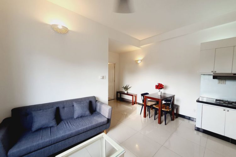 1 Bedroom apartment 45 m2 Big Balcony in District 2 Street 59 Thao Dien 5