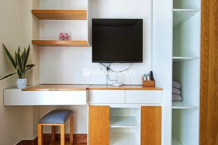 1 Bedroom apartment 45 m2 Big Balcony in District 2 Street 66 Thao Dien 9