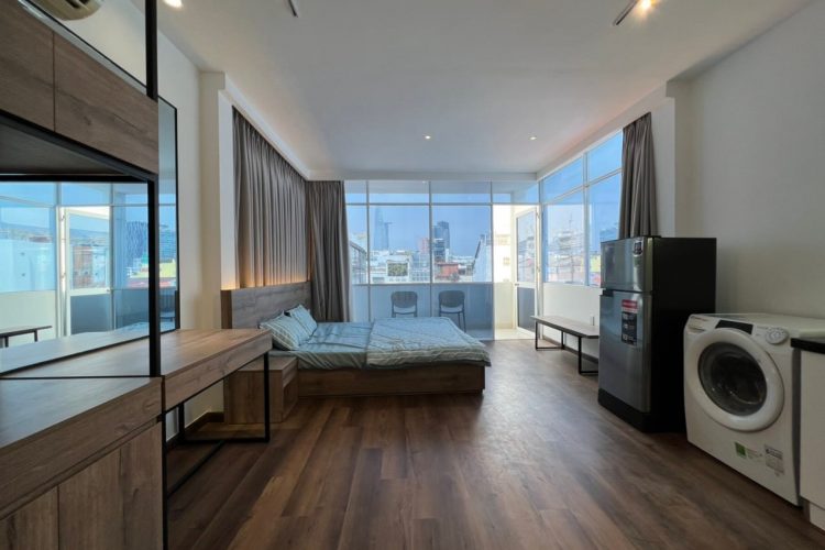 Balcony Studio for rent in District 1 Co Giang street 3