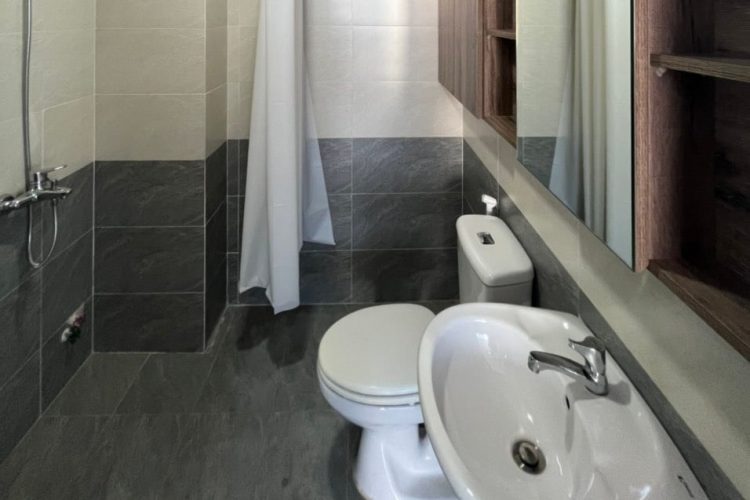 Balcony Studio for rent in District 1 Co Giang street 5