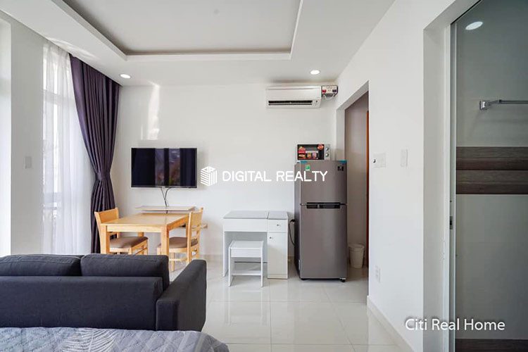 Cheap Balcony Studio for rent in Thao Dien