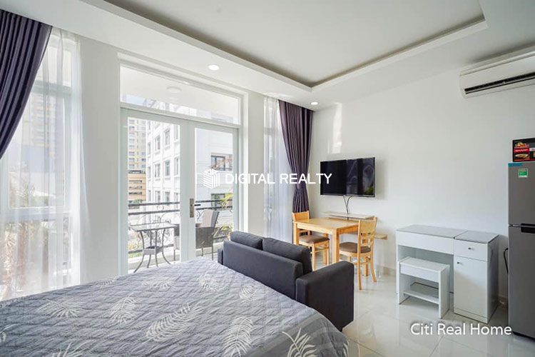 Cheap Balcony Studio for rent in Thao Dien
