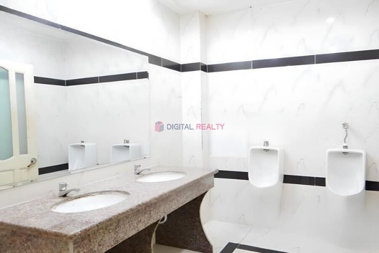 Duc Linh Building Office for lease in District 10 HCMC (6)