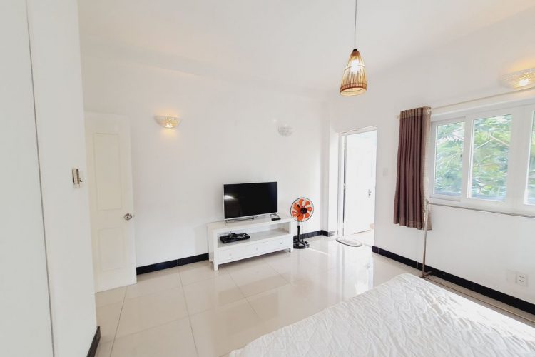 Fully Furnished Big Balcony 1 Bedroom in District 2 Street 59 Thao Dien 10