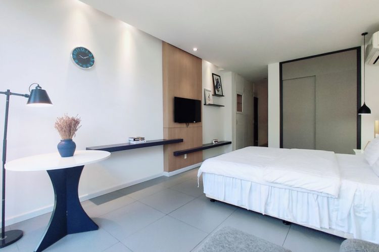 Fully furnished One Bedroom with balcony in Sanchu House Thao Dien 9