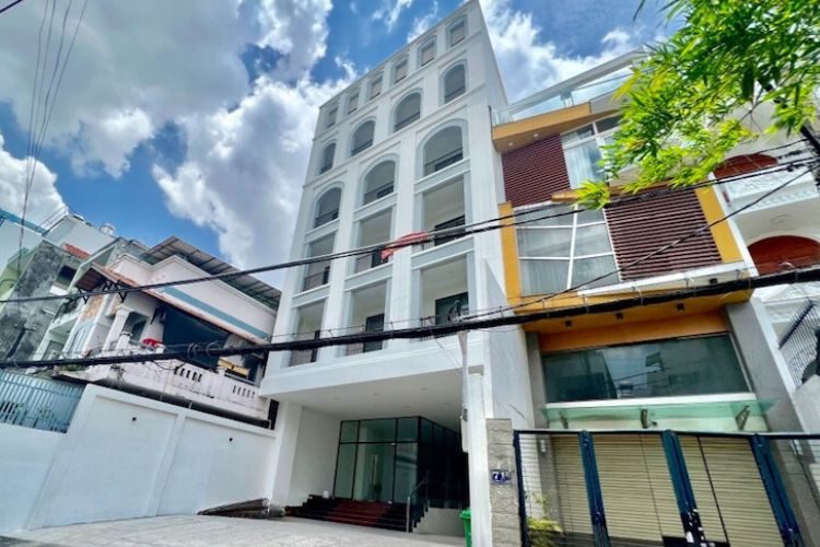 Gold Star Nguyen Thuong Hien Office for lease in Binh Thanh District HCMC (1)