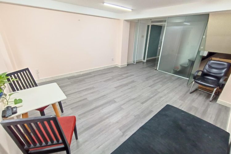 Holistay Nguyen Thi Minh Khai Office for lease in District 1 (6)