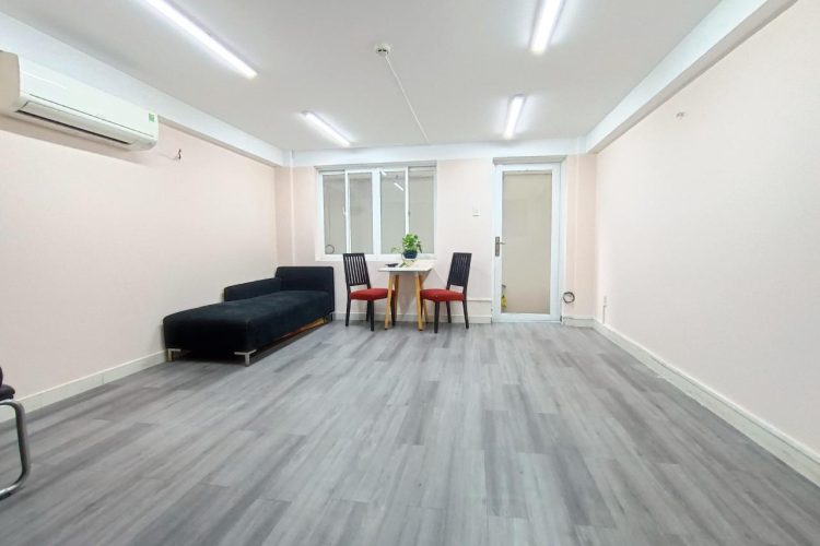 Holistay Nguyen Thi Minh Khai Office for lease in District 1 (7)
