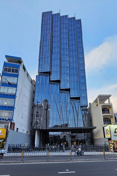L’Mak 68 Phan Đăng Lưu Office for lease in Phu Nhuan District (1)
