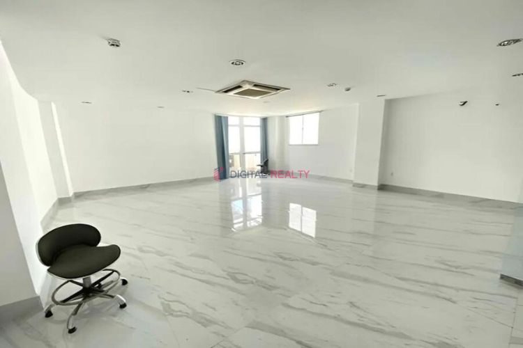 Maritime Bank Building Office for lease in District 10 (5)