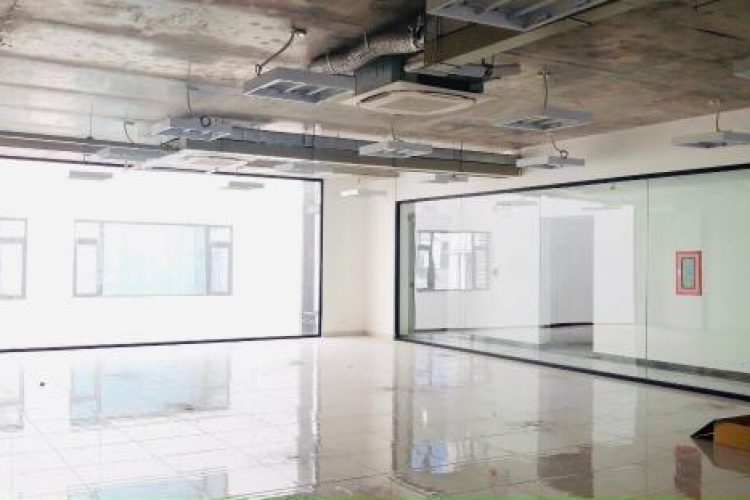 MocGia Office for lease in Tan Dinh District (3)