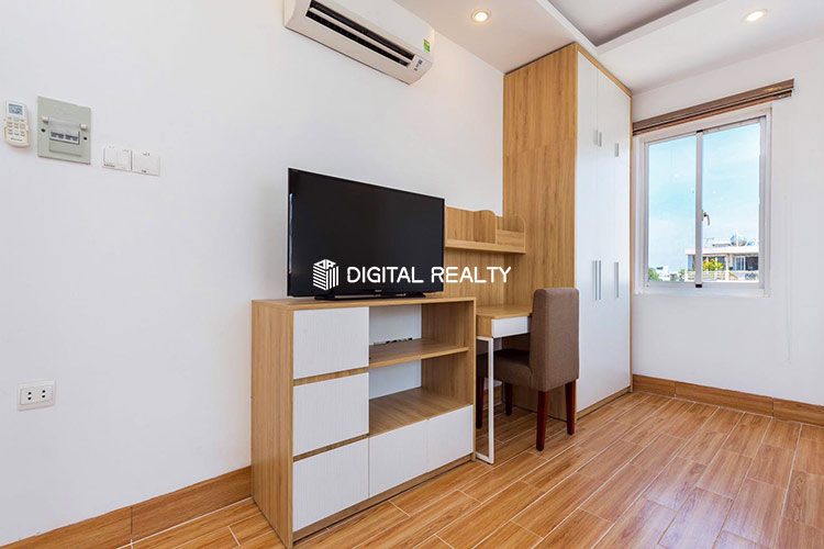 Nice Studio for rent on Phan Dinh Phung st 13