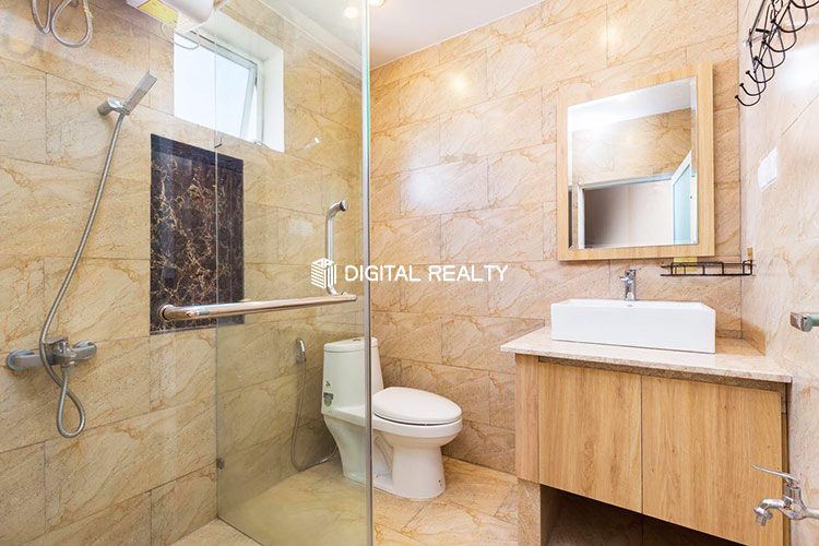 Nice Studio for rent on Phan Dinh Phung st 4