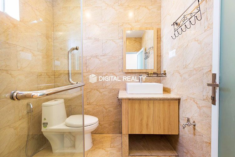 Nice Studio for rent on Phan Dinh Phung st 7