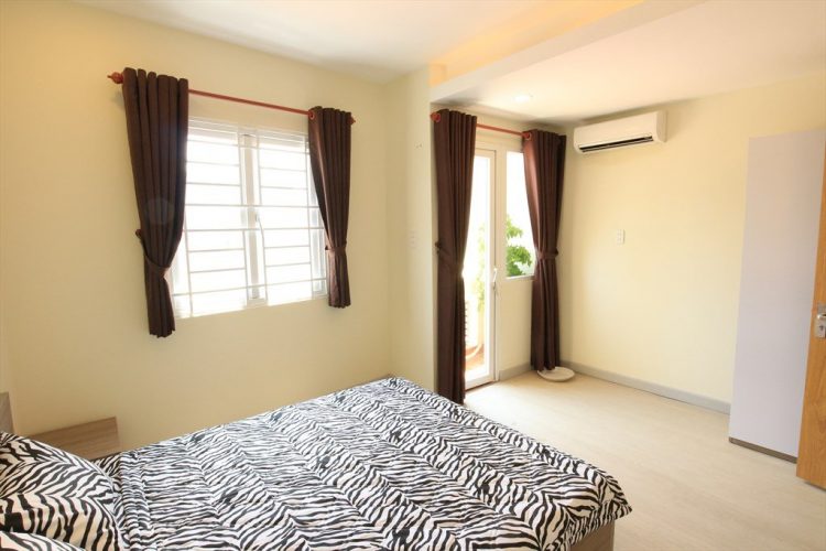 One Bedroom for rent on Nguyen Huu Canh street Binh Thanh 1