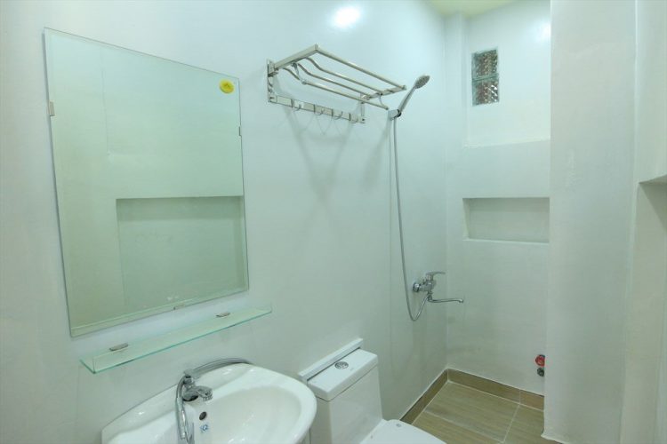 One Bedroom for rent on Nguyen Huu Canh street Binh Thanh 6