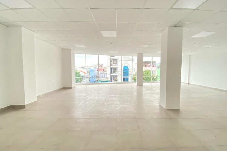 STA 32 building Office for lease in District 10 (6)
