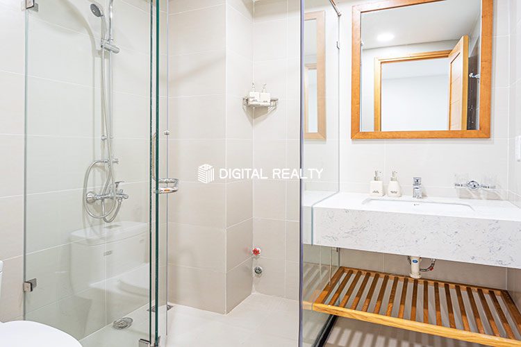 Spacious One Bedroom for rent in City Center 9