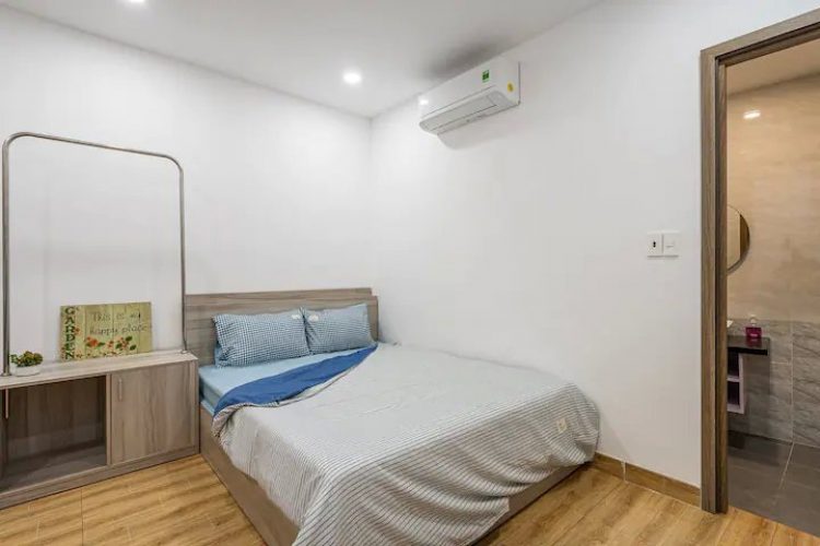 Studio for rent on Ngo Tat To street Binh Thanh Ho Chi Minh City 9