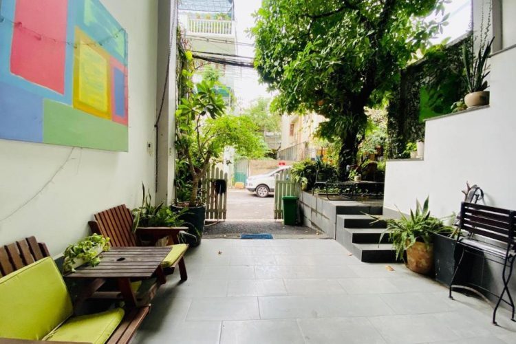 Studio for rent on Nguyen Ba Huan street Thao Dien 6 1