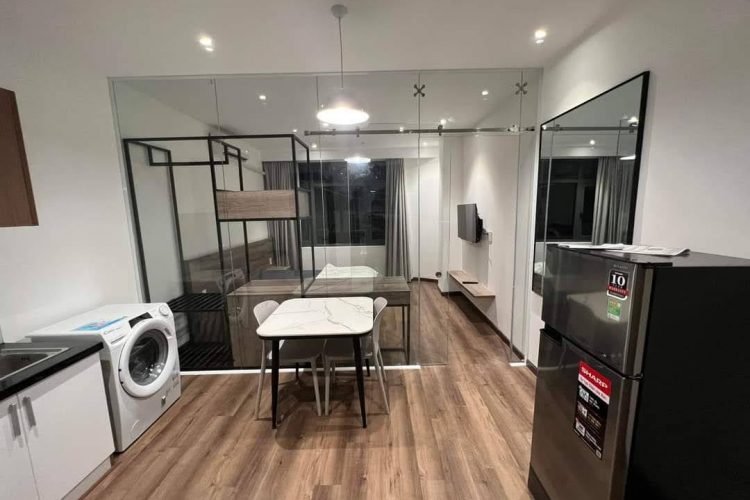 Studio has washing machine in District 1 Co Giang Street 6