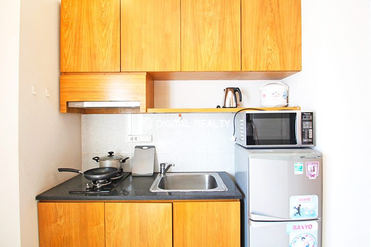 Studio with balcony for rent in Phu Nhuan 6
