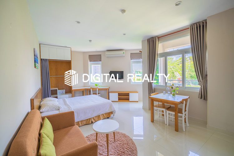 Studio with balcony riverview near District 1 City Center 1