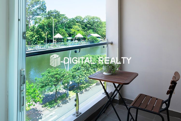 Studio with balcony riverview near District 1 City Center 10