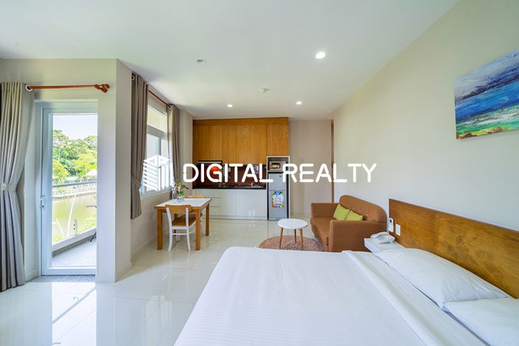 Studio with balcony riverview near District 1 City Center 3