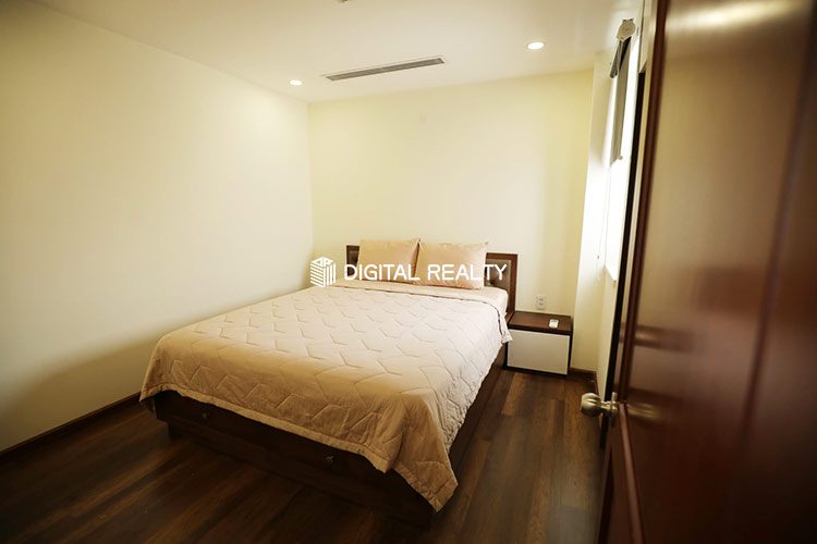 Two Bedrooms for rent on Huynh Khuon Ninh District 1 6