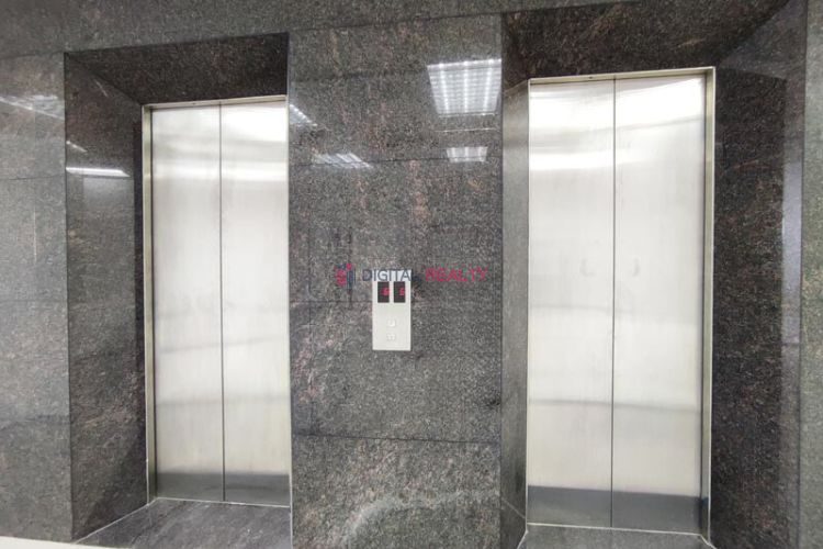 Van Tuong Building Office for lease in District 10 (3)