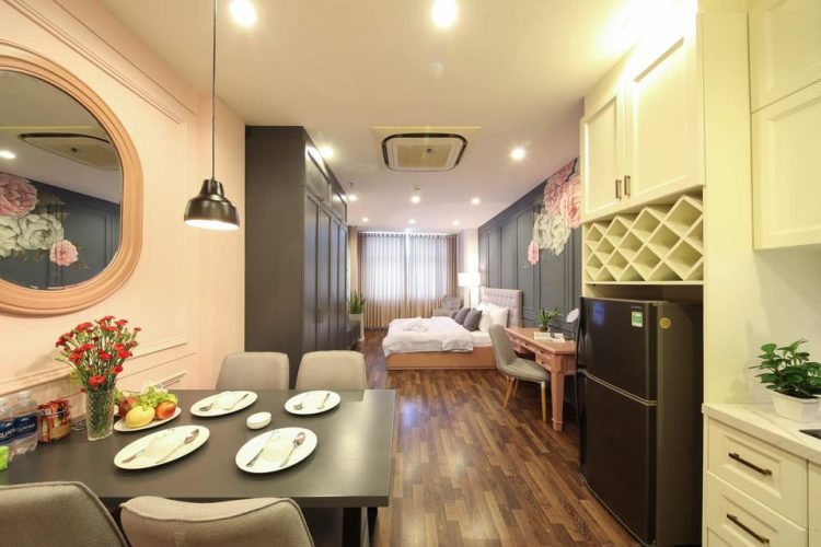 Well decoration Apartment for rent on Vo Van Tan street City Center 4