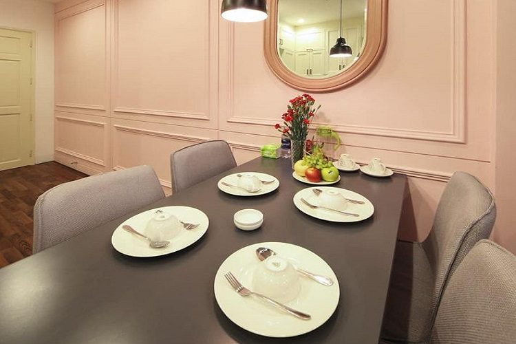Well decoration Apartment for rent on Vo Van Tan street City Center 5